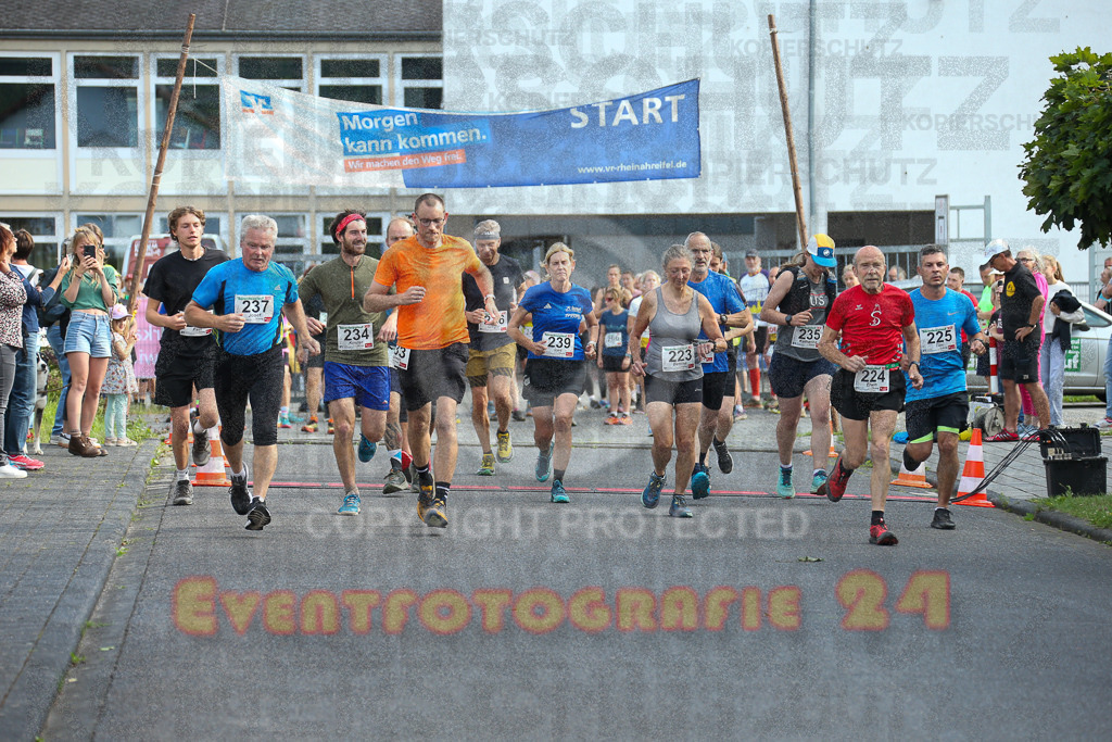 250801_1811_EX1_6456 | Sportfotografie im Rhein-Sieg Kreis, Köln, Bonn, NRW, Rheinland Pfalz, Hessen, etc. Unser Tätigkeitsfeld umfasst den Laufsport vom Volkslauf über den Marathon, Duathlon, Triathon bis zum Ultralauf wie Kölnpfad Ultra oder Schindertrail.