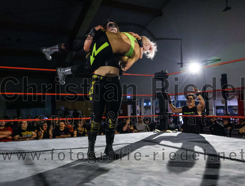 2022-06-05_132_EWS_Wrestling_ERDING | Erding, Deutschland, 05.06.2022:
Wrestling, Saison 2022, EWS Wrestling ERDING

Foto: Christian Riedel / fotografie-riedel.net