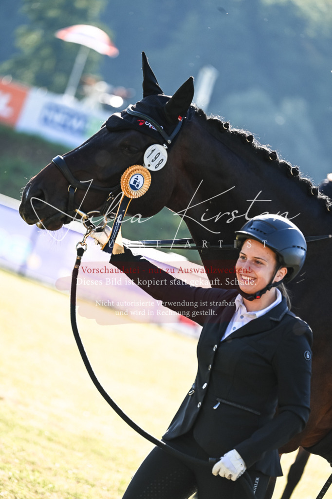 DSC_0509 | Pferde- und Turnierfotografie in Westsachsen. Pferdeportraits, Auftragszeichnungen und intuitive Kunst.
