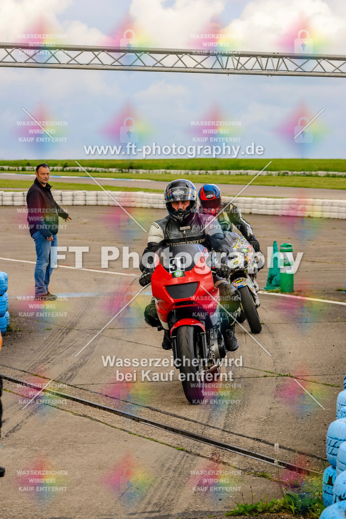 MotoTeam-9430 | Hier findet Ihr Bilder von Touristenfahrten auf der Nürburgring Nordschleife oder von anderen Veranstaltungen die ich besucht habe. Viel Spass beim Durch Schauen 