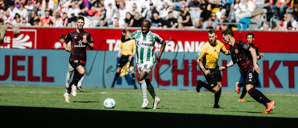 2. Bundesliga, Saison 2024/25, 28. Spieltag: Fortuna Düsseldorf - SC Preußen Münster | Düsseldorf, 05.04.2025: 2. Bundesliga, 28. Spieltag, Fortuna Düsseldorf gegen SC Preußen Münster in der Merkur Spiel-Arena in Düsseldorf. Foto: sportfotografie.ms | Markus Paletta - Realisiert mit Pictrs.com