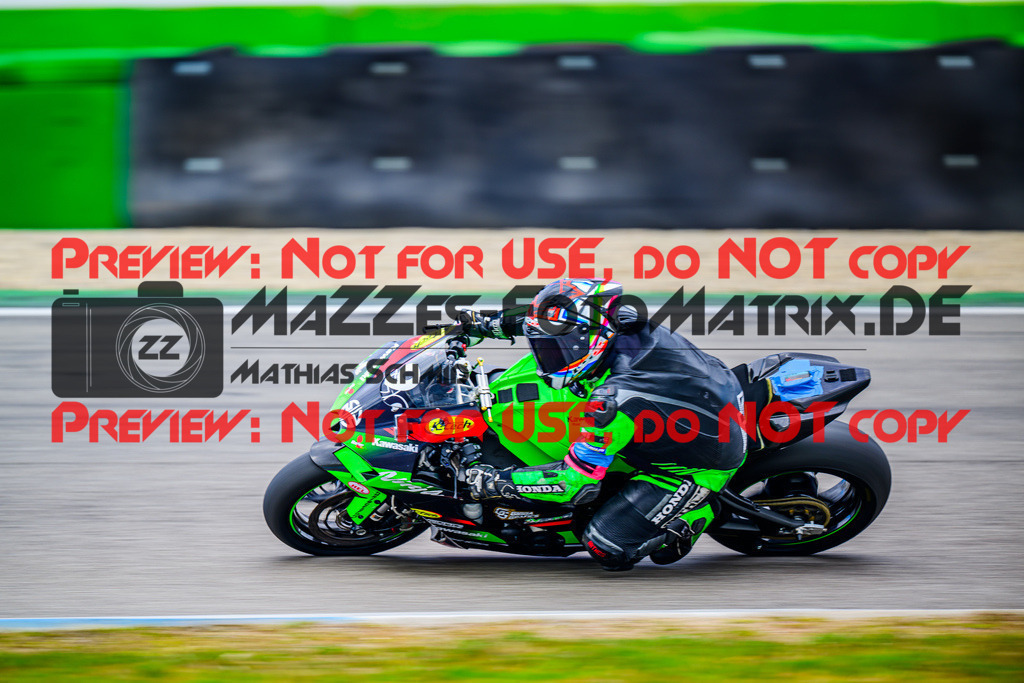 MaZZes_Fotomatrix_20260404_6007705_2242 | Fotograf Mathias Schmid
Sportfotograf,
Eventfotograf,
Hochzeitsfotograf,
Portraitfotograf