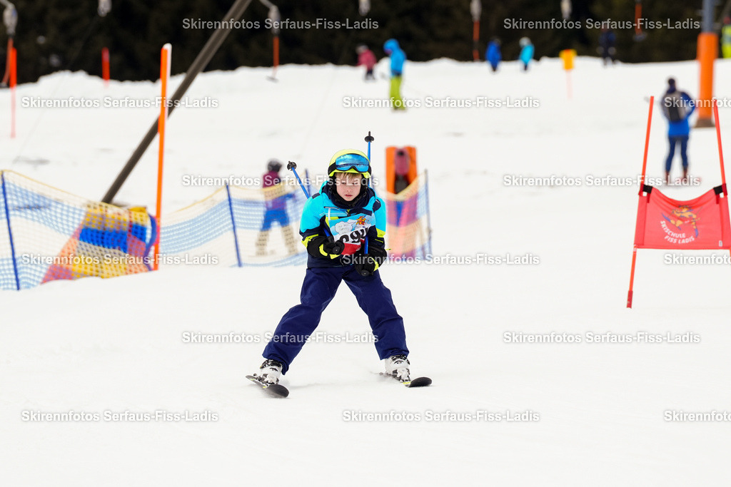SRF_02.01.2026_0624 | Skirennfotos,Serfaus,Fiss,Ladis,Kinderskirennen,Winter,Tirol,Oberland,skirace,SFL,feelfree,weil wir's genießen,ski,Ski,skifahren,Sonnenplateau, - Realisiert mit Pictrs.com