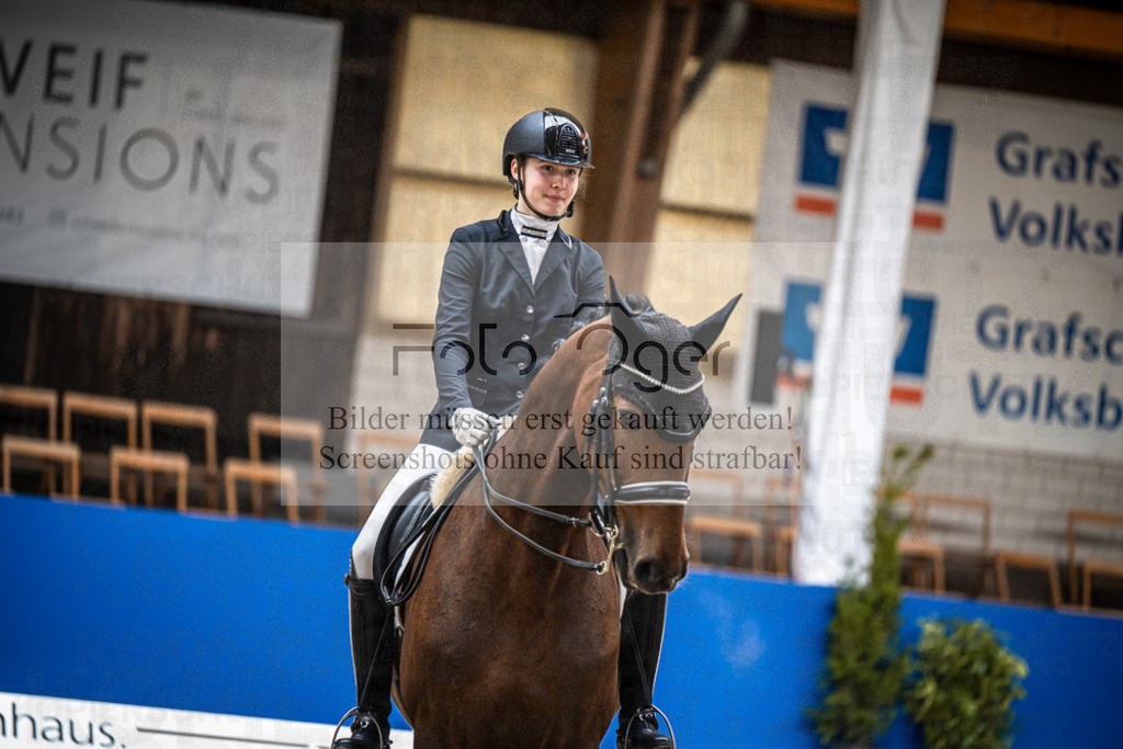 DOS_0036 | Entdecke hochwertige Reitturnierfotos von Foto Oger. Professionell, emotional und authentisch – jetzt Lieblingsmomente im Shop bestellen.Deutschlandweite Turnierfotografie. - Realisiert mit Pictrs.com