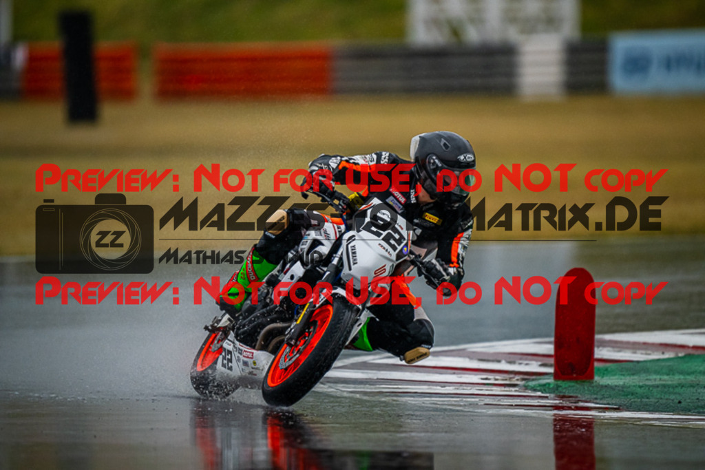 MaZZes_FotoMatrix_220624_4150 | TWINCUP