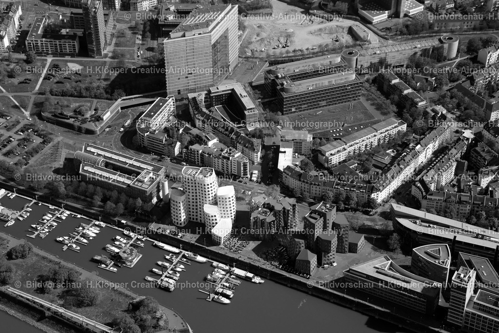 duesseldorf medienhafen-2077 | Luftbilder und Luftbildfotografie , Digital und Printbilder auf Leinwand , Alu Dibond , Acrylglas , Poster oder Download-Datei für private und gewerbliche Verwendung im Shop online bestellen. - Realisiert mit Pictrs.com