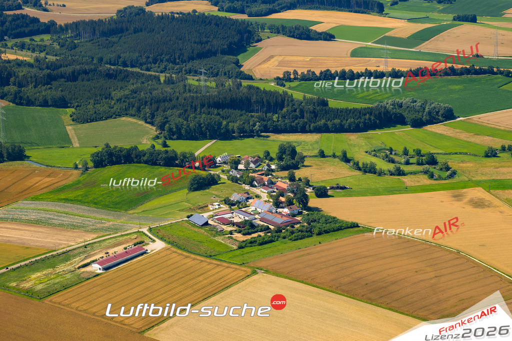 Das Luftbild zeigt : Rinnenthal Friedberg - Die Luftaufnahme wurde 2024 vom UL-Flugzeug aus erstellt ( keine Drohne ) - Hochauflösende Luftaufnahme - Für grossformatige Ausdrucke geeignet. Die Geschenkidee !Mit Lizenz und Bildrechte bestellbar