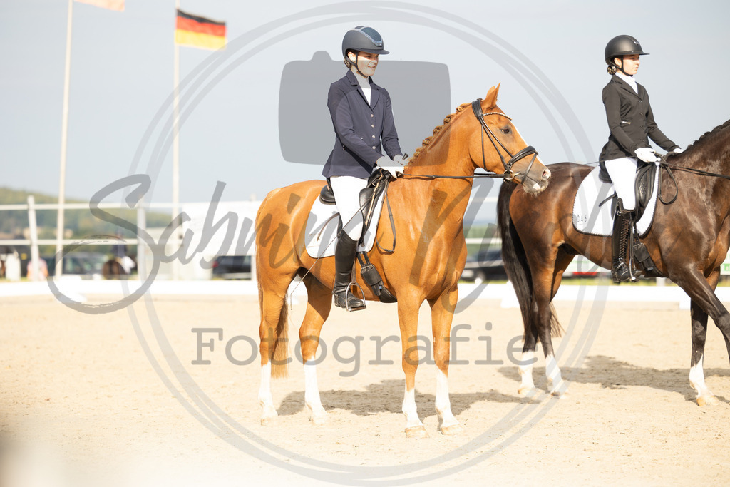 994A1072 | sabrinanicolaifotografie - Realisiert mit Pictrs.com
