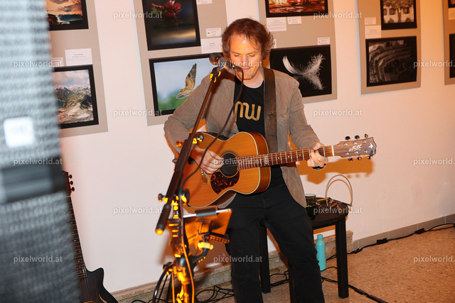 Markus Wutte und Walther Preiml im KunstRaum | Bildershop von pixelworld.at - Realisiert mit Pictrs.com