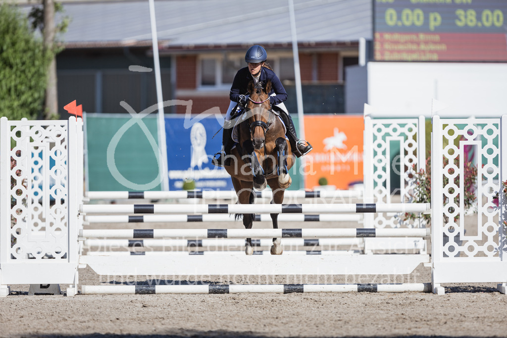 230610_Mühlen_StilA1-509 | Deine schönsten Turniermomente als professionelle Fotos! Entdecke hochwertige Pferdesport-Fotografie im Online-Shop. Jetzt Fotos finden & bestellen!