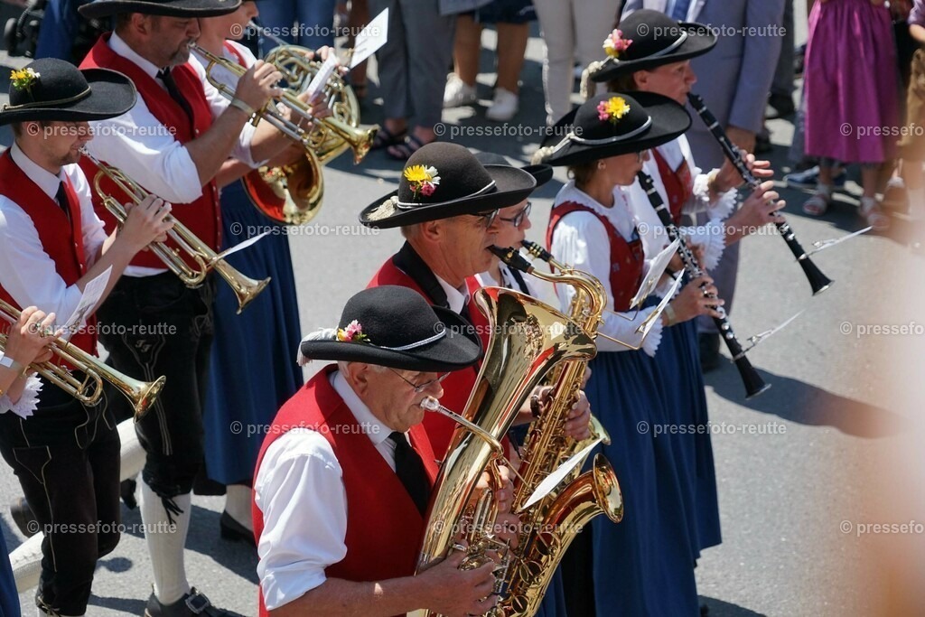 33-VORDERHORNBACH2-Bundesmusikfest-2023-Juni16-Reutte-DSC06814 | Info aus dem Bezirk Reutte/Ausserfern Tirol sowie eine umfangreiche Bilddatenbank über die gesamte Region: Lechtal, Talkessel Reutte, Tannheimertal, Zwischentoren. Lech, Plansee, Zugspitze, Grenztunnel, B179, Fernpassstraße, Verkehr, Lawinen, Tradition, - Realisiert mit Pictrs.com