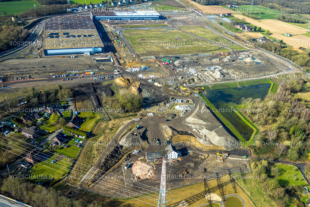 Dortmund260305319 | Luftbild, LogPoint Ruhr, Brache des ehemaligen Knepper-Kraftwerks, Baustelle mit Logistikhallen für neues Gewerbegebiet und Industriegebiet als Logistikpark und Gewerbepark, unten Abrissarbeiten alter Gebäude am neuen Logistikpark, Dortmund, Ruhrgebiet, Nordrhein-Westfalen, Deutschland