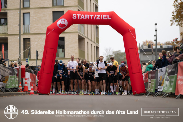 Süderelbe Halbmarathon 2025 I 09.11.2025 I Fotograf_DerSportfotograf.I 00404 | Der Sportfotograf. - Realisiert mit Pictrs.com