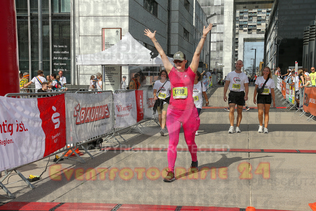 250920_1351_EX1_6912 | Sportfotografie im Rhein-Sieg Kreis, Köln, Bonn, NRW, Rheinland Pfalz, Hessen, etc. Unser Tätigkeitsfeld umfasst den Laufsport vom Volkslauf über den Marathon, Duathlon, Triathon bis zum Ultralauf wie Kölnpfad Ultra oder Schindertrail.