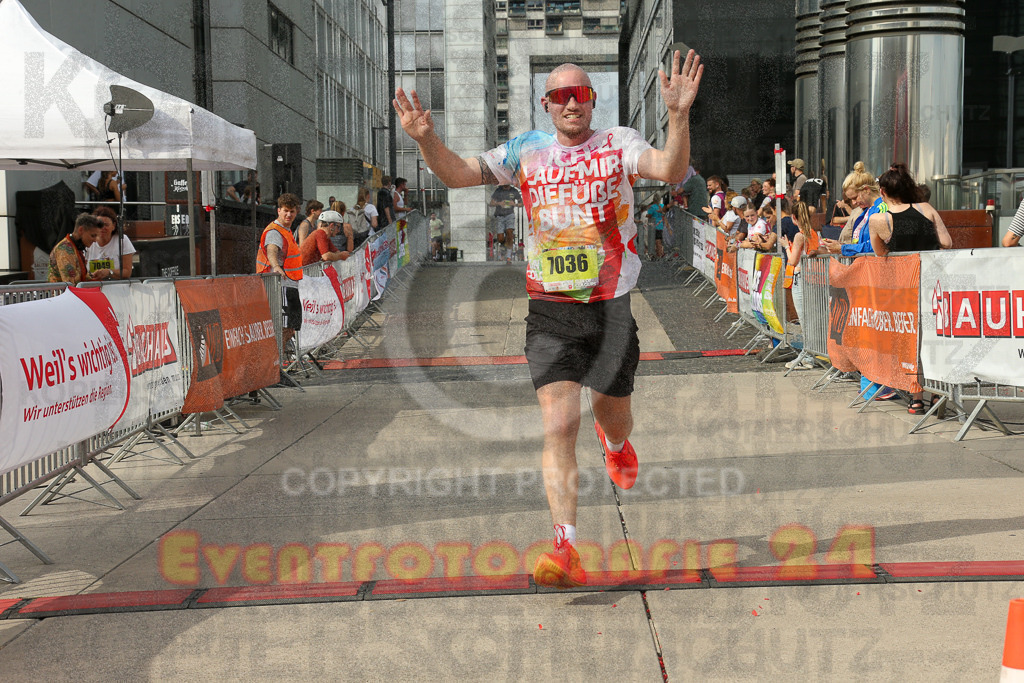 250920_1525_EX1_9337 | Sportfotografie im Rhein-Sieg Kreis, Köln, Bonn, NRW, Rheinland Pfalz, Hessen, etc. Unser Tätigkeitsfeld umfasst den Laufsport vom Volkslauf über den Marathon, Duathlon, Triathon bis zum Ultralauf wie Kölnpfad Ultra oder Schindertrail.