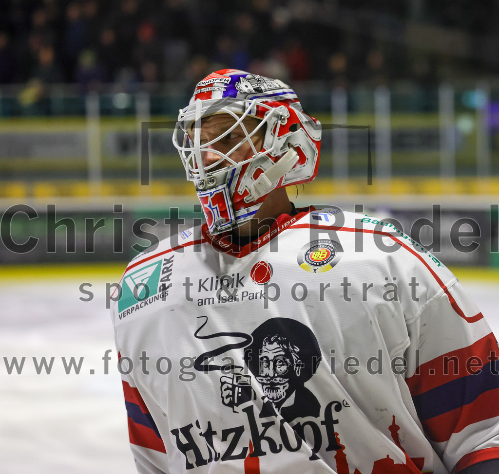 2026-02-20_049_TSV_Erding_gegen_Deggendorfer_SC | Erding, Deutschland, 20.02.2026:Eishockey, Oberliga Süd 2025 / 2026, 49. Spieltag, TSV Erding gegen Deggendorfer SC, Endergebnis: 4:1Torwart Timo Pielmeier (Deggendorfer SC, #51)Foto: Christian Riedel / fotografie-riedel.net