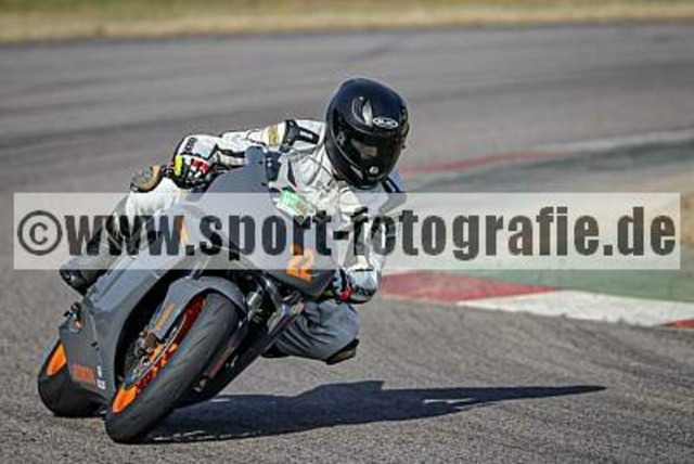 pube0698 | Professionelle Fotos von Sportveranstaltungen, aber auch Hochzeiten und anderen Events. - Realisiert mit Pictrs.com