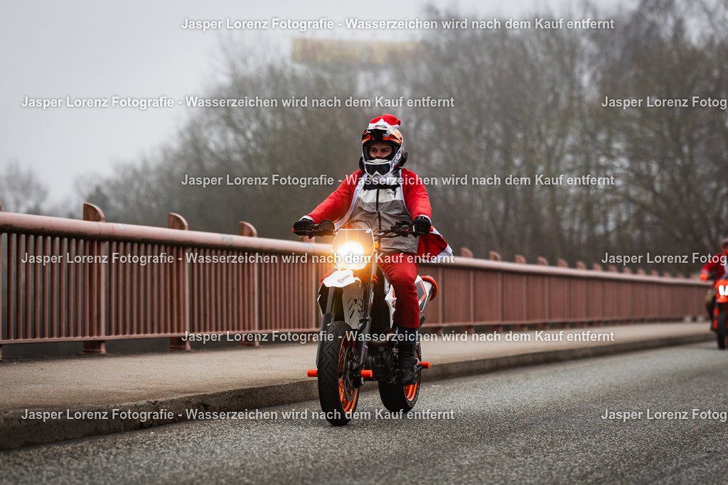 X-Mas Ride I Kiel I 2025 | Jasper Lorenz Fotografie - Realisiert mit Pictrs.com