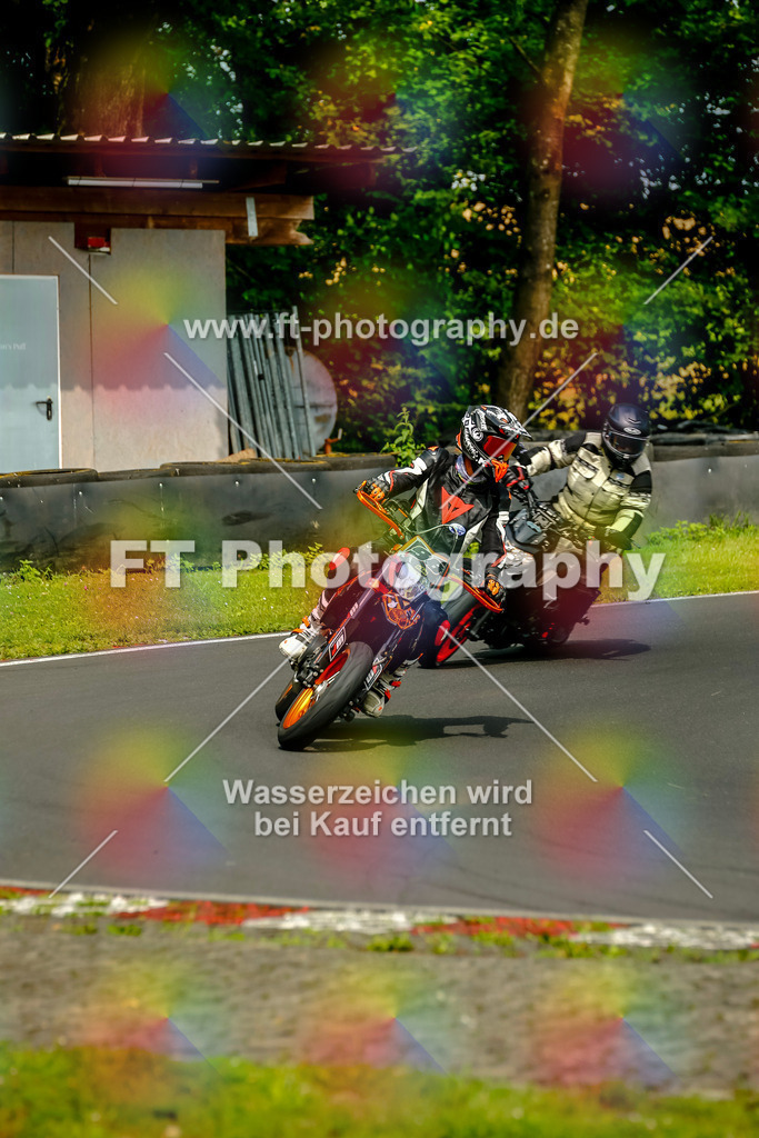 VBK-4489 | Hier findet Ihr Bilder von Touristenfahrten auf der Nürburgring Nordschleife oder von anderen Veranstaltungen die ich besucht habe. Viel Spass beim Durch Schauen 