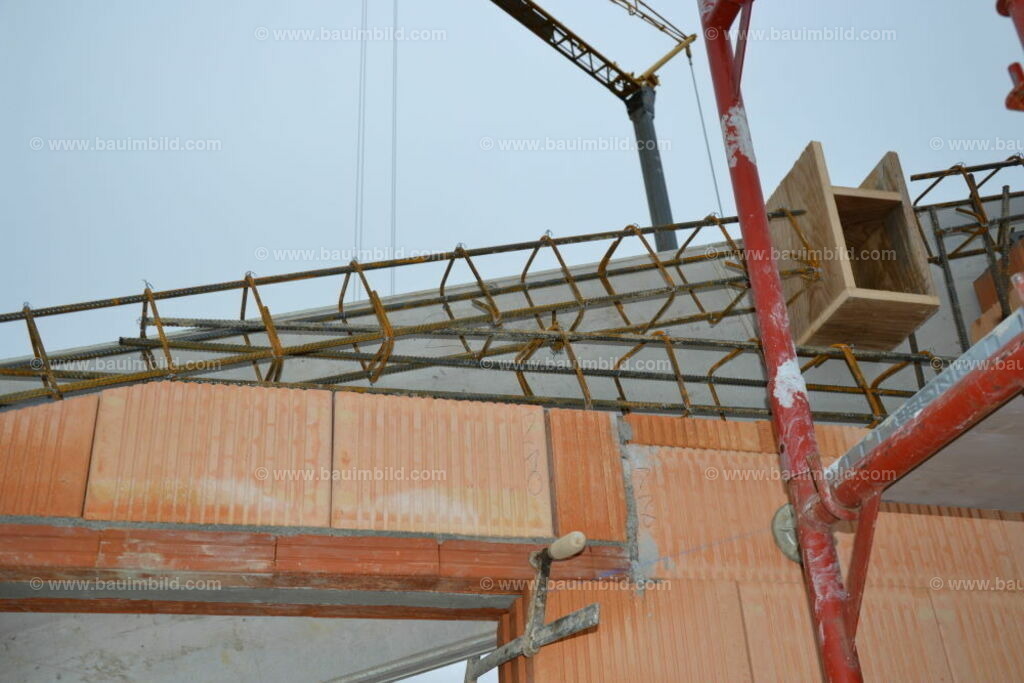 bib-lg04-sonstige-betonarbeiten-0712 | Nach LV-Leistungsgruppen sortierte Detailfotos über den Bau eines Hauses. Alle Hausbau-Bilder direkt vom Urheber und Autor der Website Haus-Selber-Bauen.com