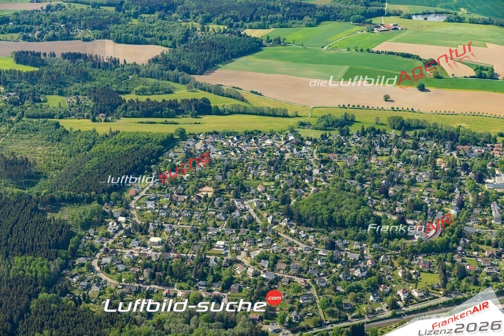 Die Luftaufnahme Jößnitz - Plauen wurde 2022 vom Flugzeug aus (keine Drohne) erstellt. Hohe Auflösung -für große Poster und Wandbilder geeignet - Garantiert!