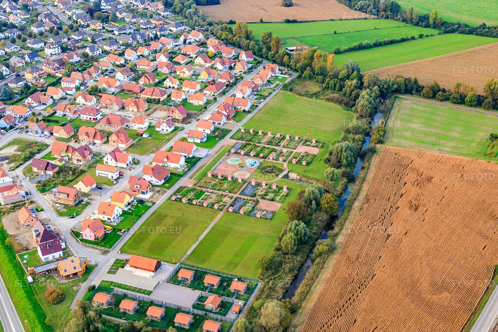 Vue aérienne: Hohwerd Jerry à Beinheim dans le département Bas Rhin, France – .Photo: IMG_074442.jpg prise le 04/10/2014 par Werner Riehm/FLY-FOTO.eu – Résolution de l'original: 5472 x 3648 px