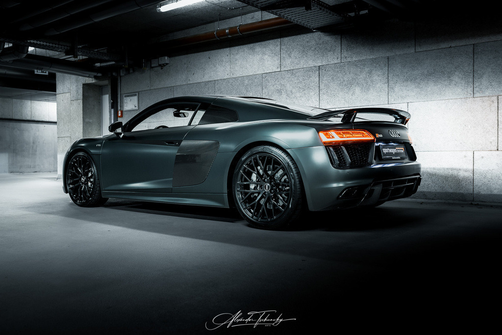 R6AT2330 _Alexander Tschuncky | Audi R8 V10 - Realisiert mit Pictrs.com