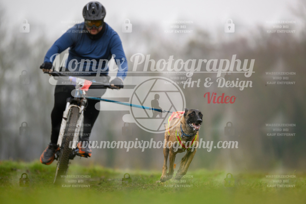 MompixPhotography_CDF2023_FFST_Di_Bike1-86 | PayLife