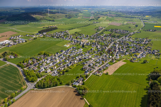 Brilon240503327 | Luftbild, Wohngebiet Ortsansicht Ortsteil Altenbüren, Windpark Windenergieanlage und Windräder, Fernsicht, Altenbüren, Brilon, Sauerland, Nordrhein-Westfalen, Deutschland
