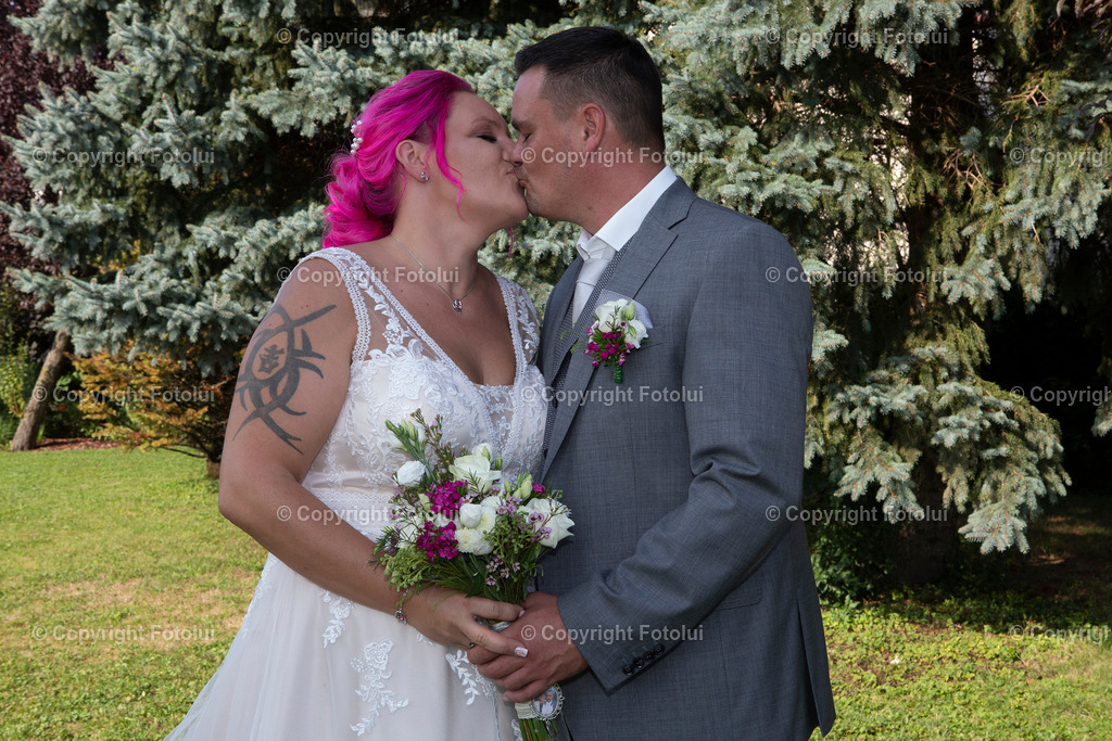 KERSTINFREDYHOCHZEIT_260822_175 | bilder, linz, photo, foto, fussball, sport, fotolui, bundesliga