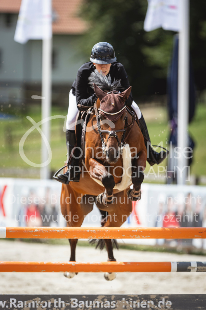 240714_BHO_M2-Spr-2-344 | Deine schönsten Turniermomente als professionelle Fotos! Entdecke hochwertige Pferdesport-Fotografie im Online-Shop. Jetzt Fotos finden & bestellen!