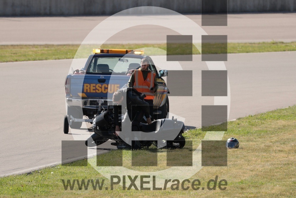 0150-20250503_10624 | Schöne Erinnerungen an spannende Momente - das festzuhalten ist unser Job. PIXELrace.de ist seit 2003 auf den Rennstrecken Europas unterwegs um die Action draußen beim Fahren und die wunderbare Stimmung imm Fahrerlager für euch einzufangen.