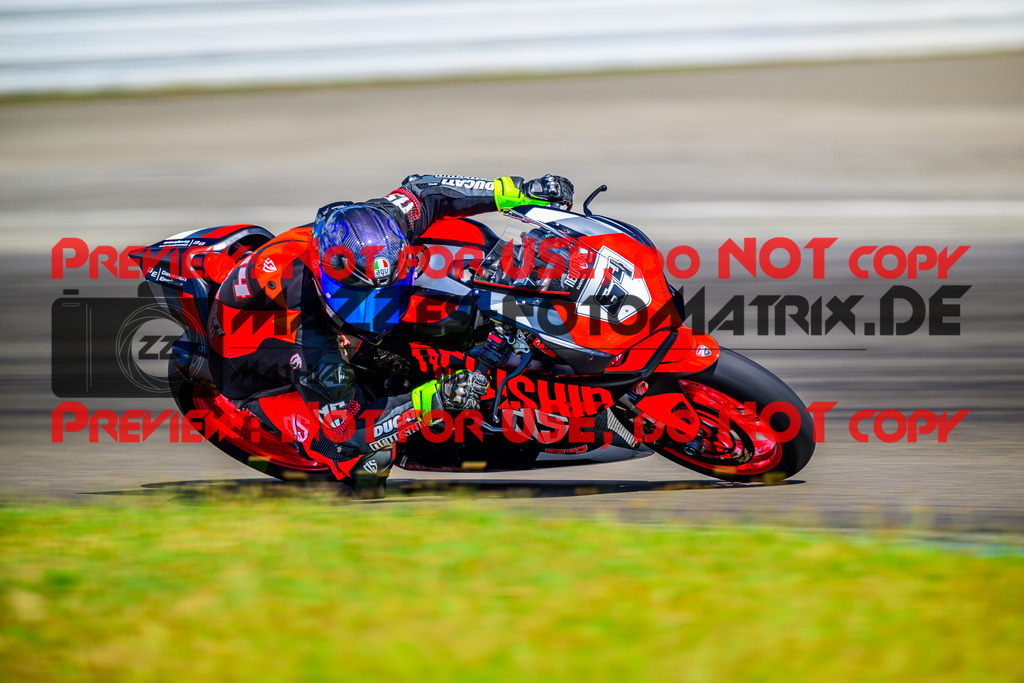 MaZZes_Fotomatrix_20250628_6007705_1596 | WEISS