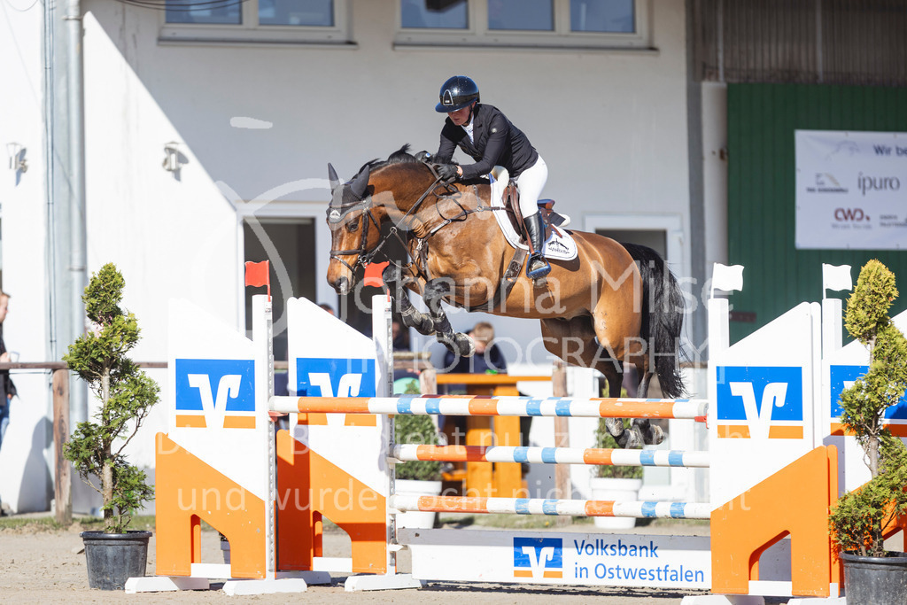 260402_Fruehlingsfest_M1-Spr-720 | Deine schönsten Turniermomente als professionelle Fotos! Entdecke hochwertige Pferdesport-Fotografie im Online-Shop. Jetzt Fotos finden & bestellen!