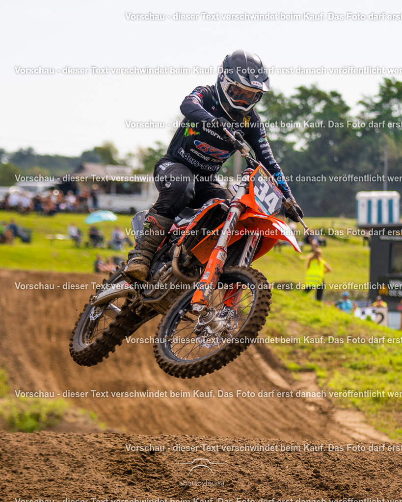 09_21_LM_Schenkenhorst-8446 | Sportfotografin aus Berlin-Brandenburg mit Fokus auf Motocross. Ich halte deine sportliche Leistung und echte Emotionen auf und neben der Strecke professionell fest. Entdecke die Fotos von deinem Rennen und bestelle sie direkt hier im Shop.