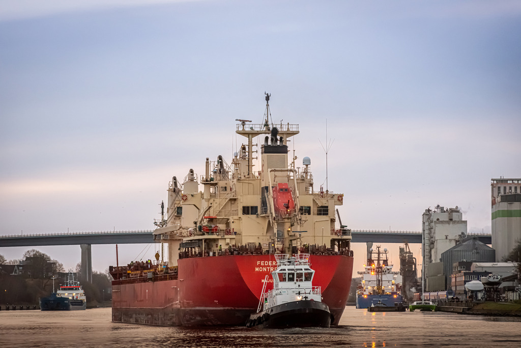 CCH_9082 | Entdecken Sie hochwertigen Fotodruck auf Leinwand, Acrylglas, Alu-Dibond und weiteren Materialien bei Fotodruck Online. Gestalten Sie individuelle Wandbilder in bester Qualität – ideal für besondere Erinnerungen und stilvolle Dekorationen. 