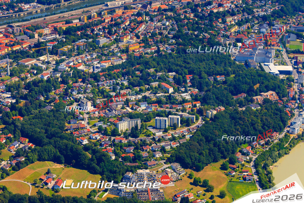 Die Luftaufnahme Haidenhof - Passau wurde 2017 mittels Flugzeug (keine Drohne) erstellt. Perfekte Schärfe und Druck- Auflösung- Garantiert!