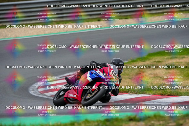 2026_09_11_PBK_23974_LRX | Sportfotografie; SlowMotion; Video; Rennstrecke; Hafeneger; RSE; Speer; Trackday; Motorsportarena; Hockenheimring; Brno; Most; Barcelona; Valencia, Benny; Kaetzmer;