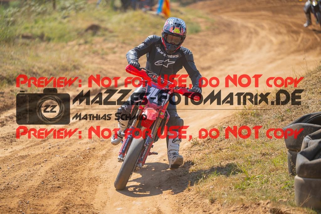 MaZZes-Fotomatrix-20260815-606648 | S2