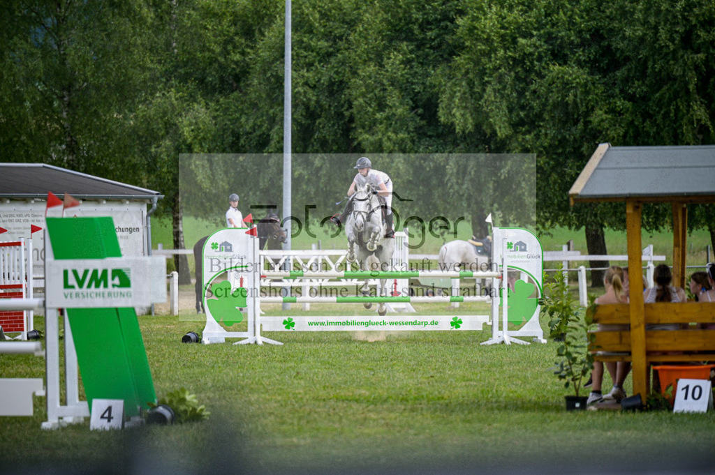 Reitturnier Voxtrup | Entdecke hochwertige Reitturnierfotos von Foto Oger. Professionell, emotional und authentisch – jetzt Lieblingsmomente im Shop bestellen.Deutschlandweite Turnierfotografie. - Realisiert mit Pictrs.com
