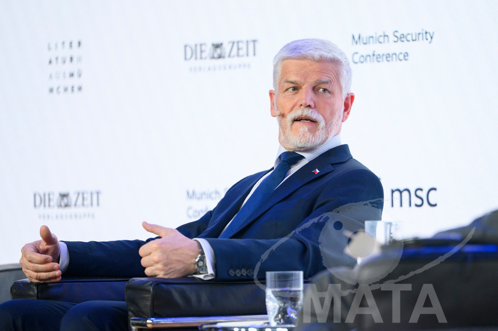 _DWI3930 | MATA IndoCon - Realisiert mit Pictrs.com