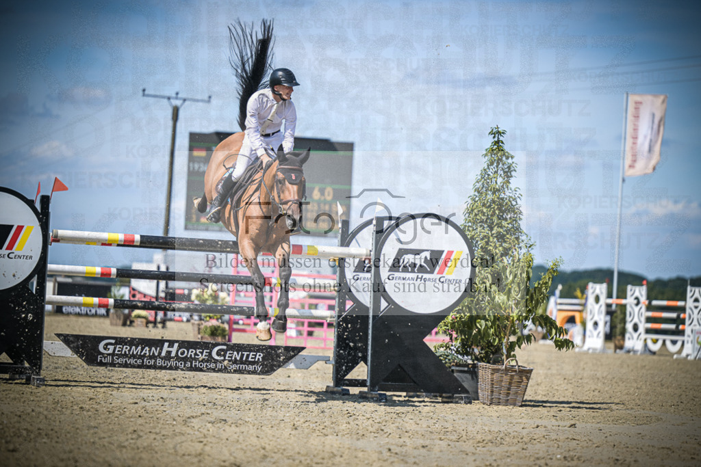 DOS_4282 | Entdecke hochwertige Reitturnierfotos von Foto Oger. Professionell, emotional und authentisch – jetzt Lieblingsmomente im Shop bestellen.Deutschlandweite Turnierfotografie. - Realisiert mit Pictrs.com