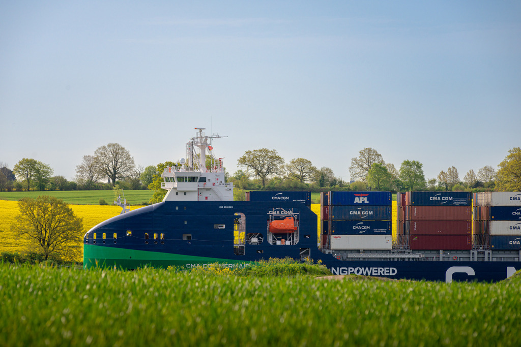 CCL_6492 | Entdecken Sie hochwertigen Fotodruck auf Leinwand, Acrylglas, Alu-Dibond und weiteren Materialien bei Fotodruck Online. Gestalten Sie individuelle Wandbilder in bester Qualität – ideal für besondere Erinnerungen und stilvolle Dekorationen. 