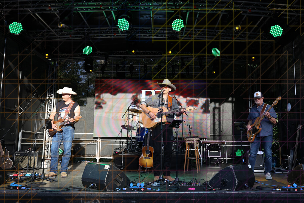 Red River Band 00100 | professionelle Sport- und Eventfotografie von Tomafocus – dynamische Bilder, emotionale Momente und hochwertige Aufnahmen für jeden Anlass. - Realisiert mit Pictrs.com