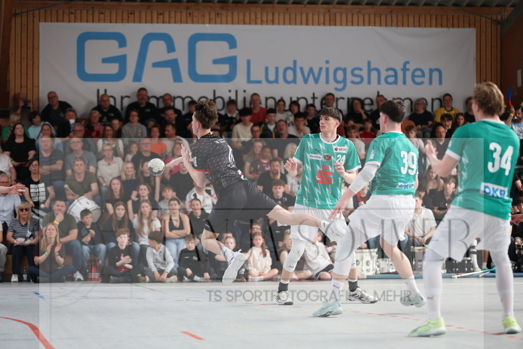 2H2A1240 | Tanja Sommer - TS Sportfotografie - Realisiert mit Pictrs.com