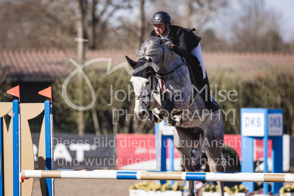 250408_Mühlen_SprPf-A2-264 | Deine schönsten Turniermomente als professionelle Fotos! Entdecke hochwertige Pferdesport-Fotografie im Online-Shop. Jetzt Fotos finden & bestellen!