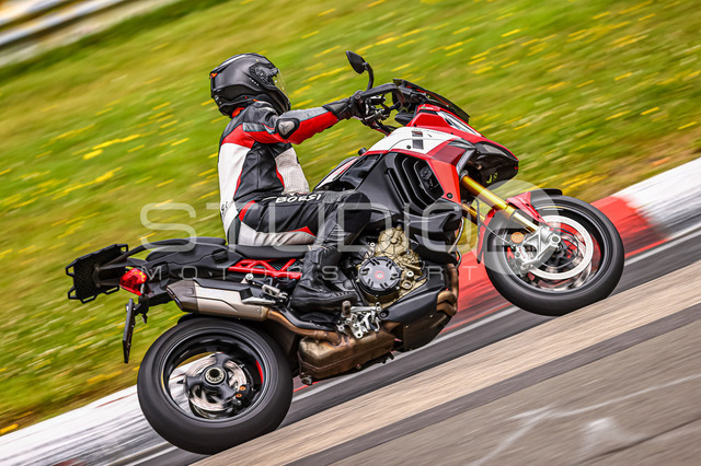 0233-240723_NS-018_233 | Deine Full-Service-Agentur für ✔️Videoproduktionen und ✔️Motorsportfotografie Jetzt Angebot anfragen!