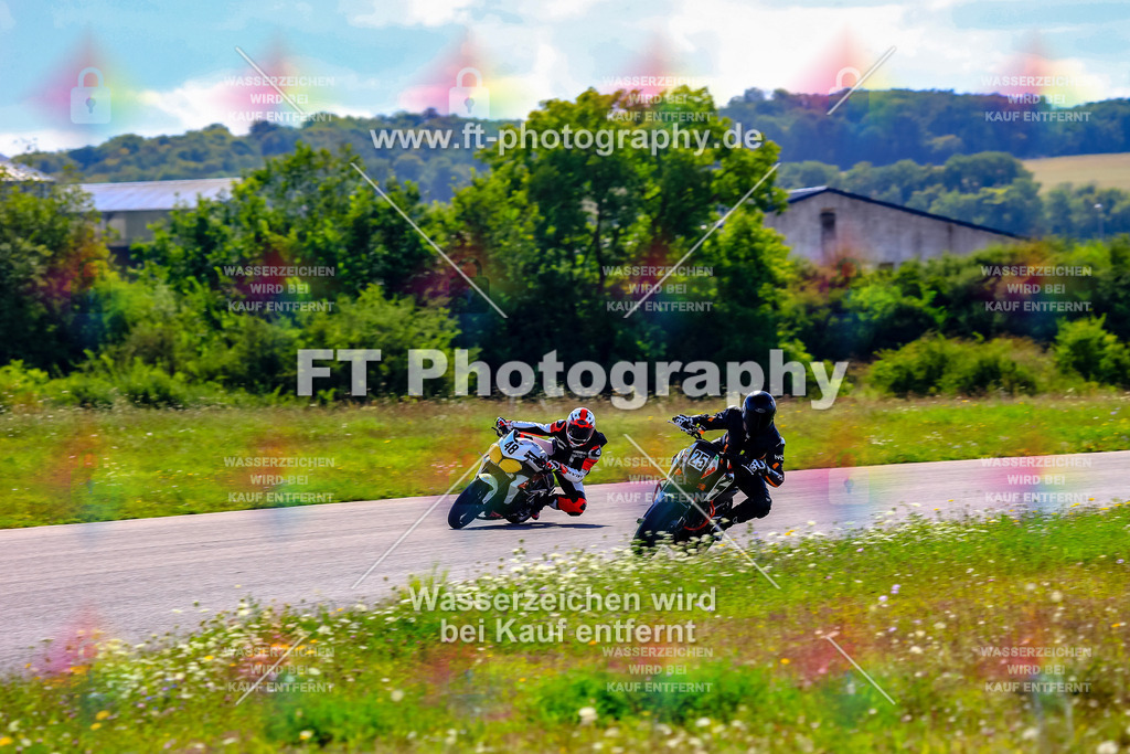 025-5583 | Hier findet Ihr Bilder von Touristenfahrten auf der Nürburgring Nordschleife oder von anderen Veranstaltungen die ich besucht habe. Viel Spass beim Durch Schauen 