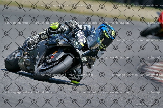 25bt04-0998 | markuskiefer.com - Realisiert mit Pictrs.com