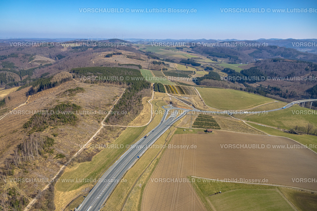Bestwig220303010 | Luftbild, Autobahn A46 mit Kreisverkehr auf die Bundesstraße B480 mit weitläufiger Landschaft, Nuttlar, Bestwig, Sauerland, Nordrhein-Westfalen, Deutschland
